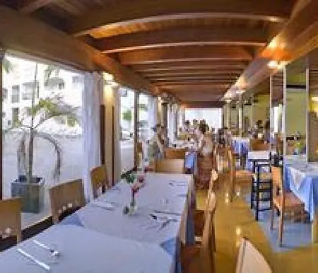 Appart hôtel Ocean Suites Playa d'en Bossa
